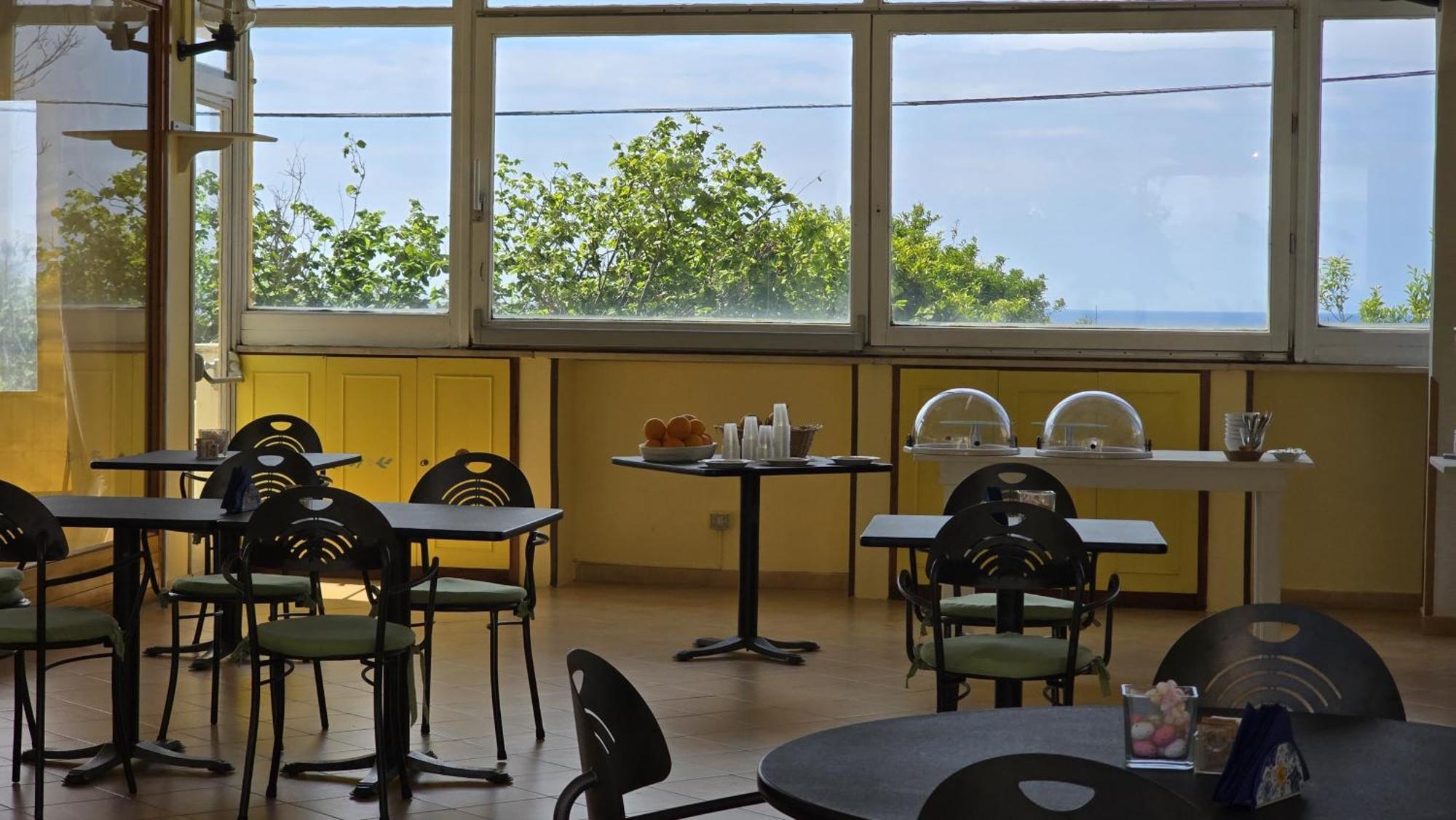 Hotel Savoia Procida